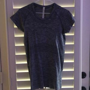 swiftly tech short sleeve lulu lemon top